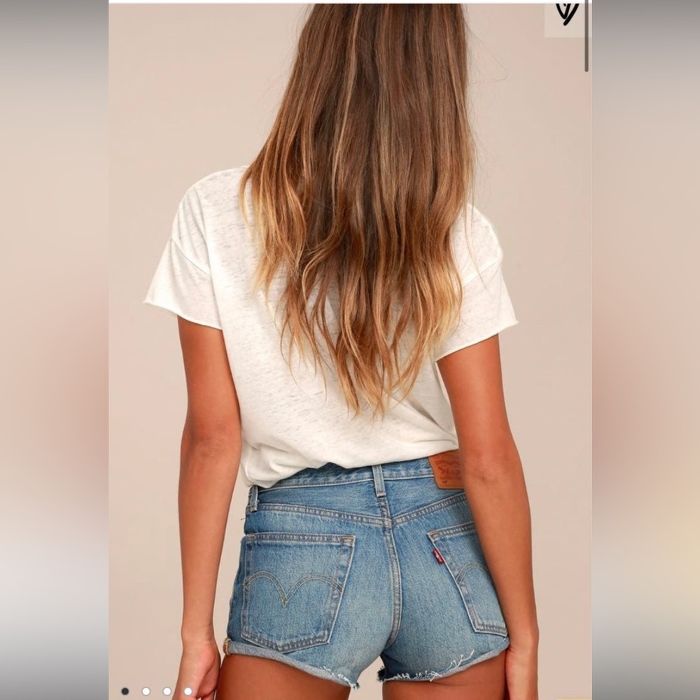 Levi's 501 Medium Wash Denim Cutoff shorts size 31